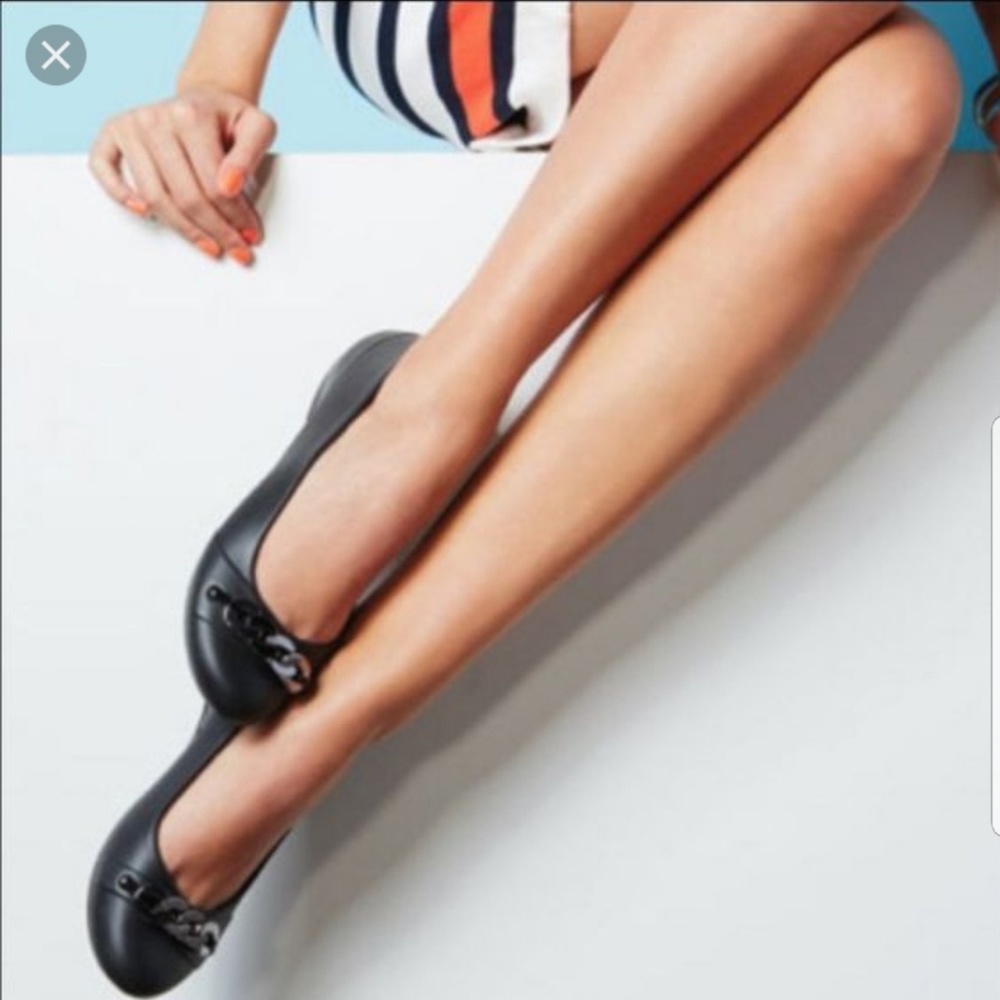 Crocs Gianna flats with chain